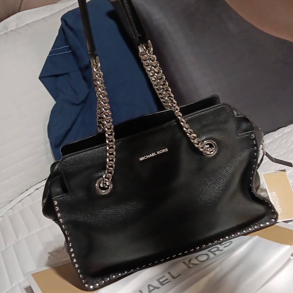 MK Purse - Picture 3 of 4